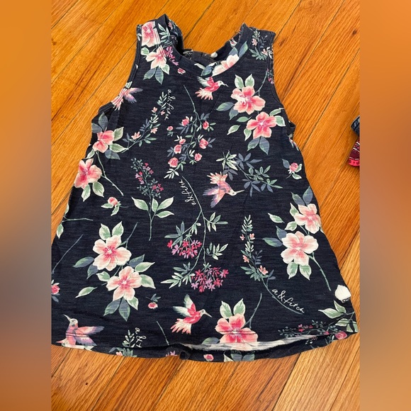 Top - Picture 1 of 2